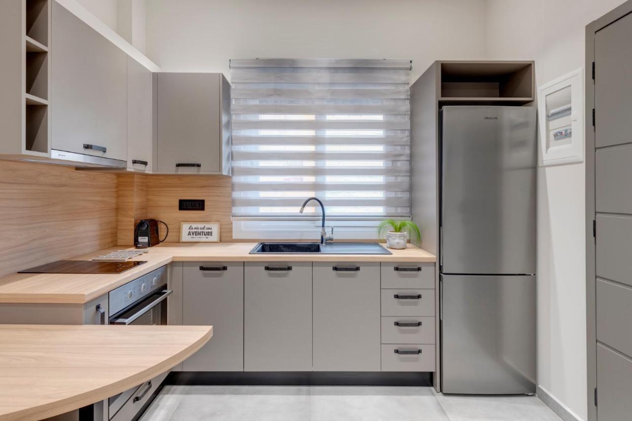 Argento Urban Apartment แอร์มูโปลี ภายนอก รูปภาพ